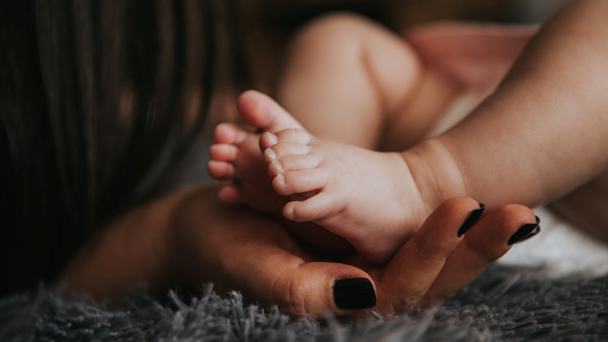 Auxílio-maternidade 2023: funcionamento e requisitos do bônus dos Municípios