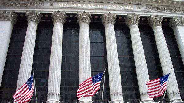 Wall Street: Preste atenção na correlação entre títulos e ações